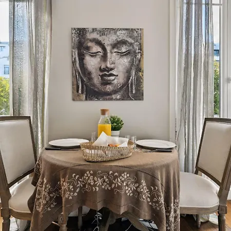 Bnbnova - Champs-elysees & Arc De Triomphe Apartment