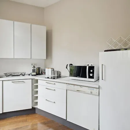 Apartment Bnbnova - Champs-elysees & Arc De Triomphe